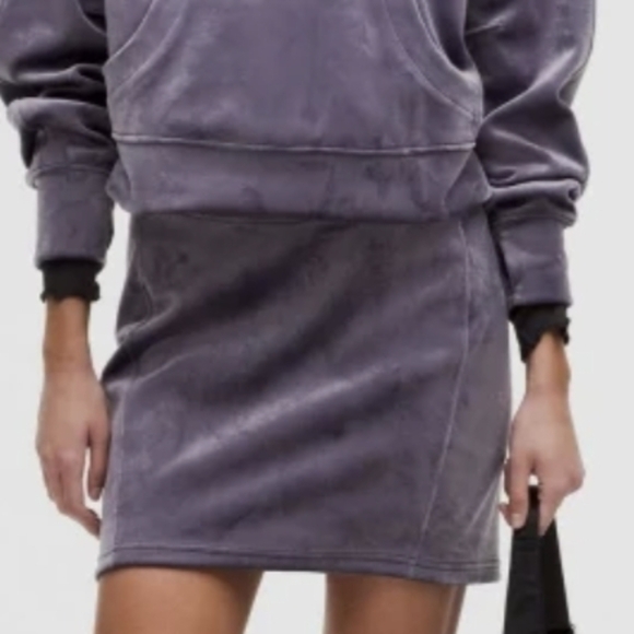 Lululemon Scuba High Rise Mini Skirt Velvet Size L NWT - Picture 2 of 10